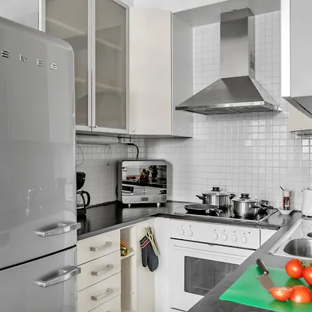 Nordic Top-floor Kamppi Square 100m Tram And Bus Appartement Helsinki