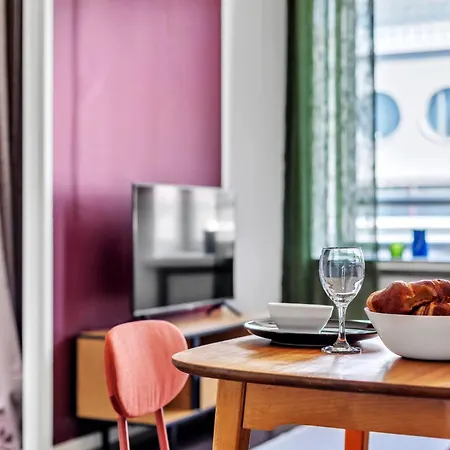 Nordic Top-floor Kamppi Square 100m Tram And Bus ヘルシンキ